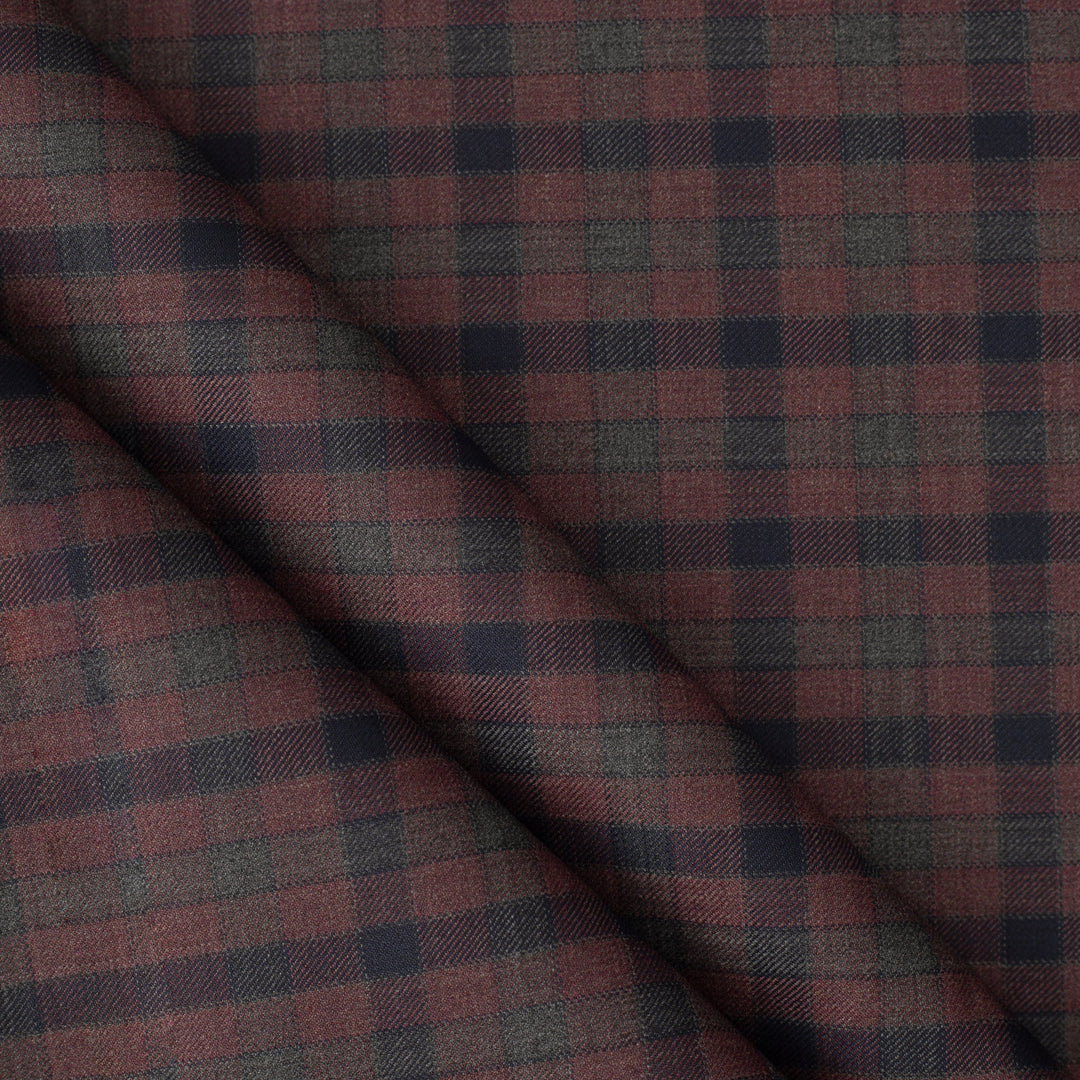 Zoniry Medium Check Maroon