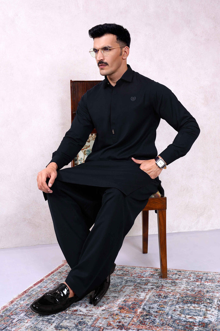 Sard-Daar Navy Kameez Shalwar