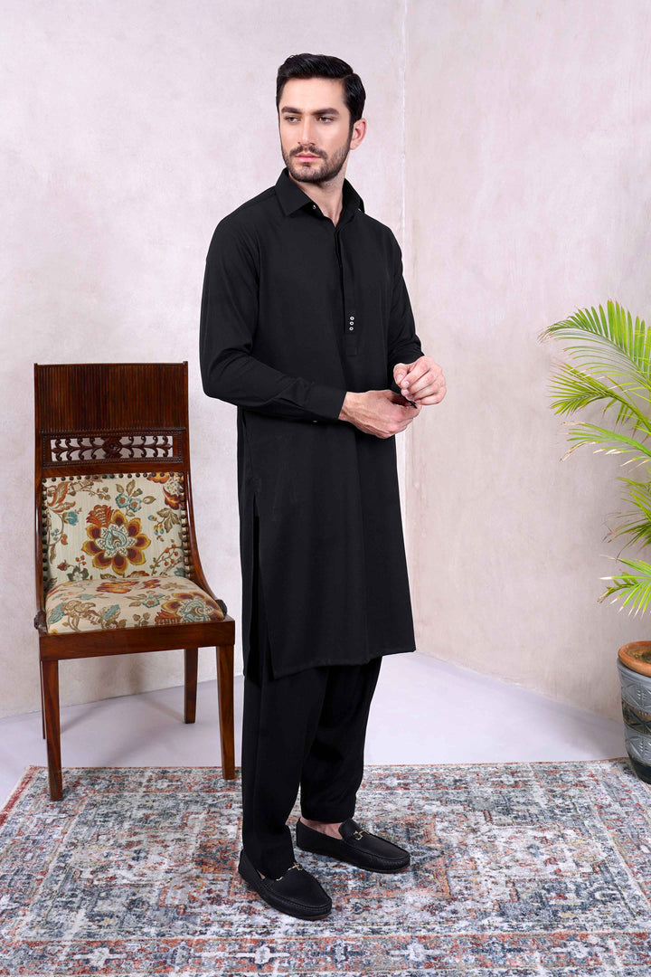 Sard-Daar Black Kameez Shalwar