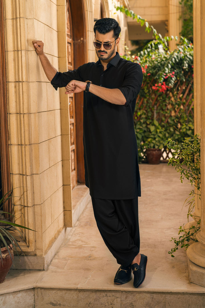 Soz Black Shalwar Kameez