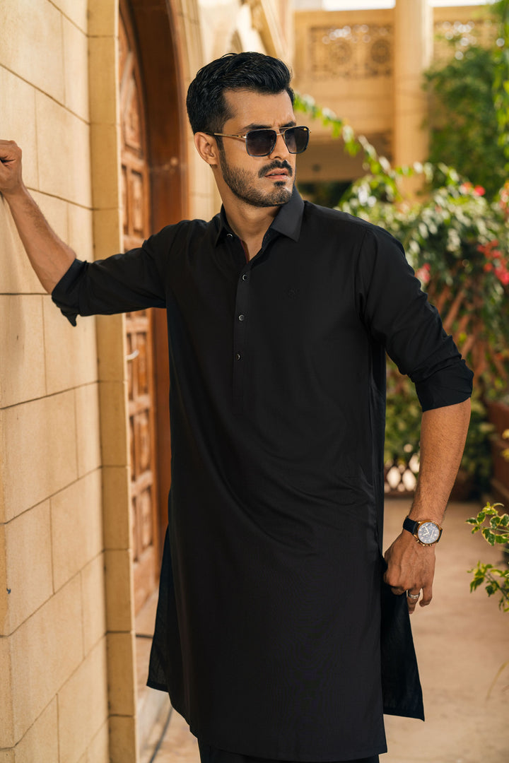 Soz Black Shalwar Kameez