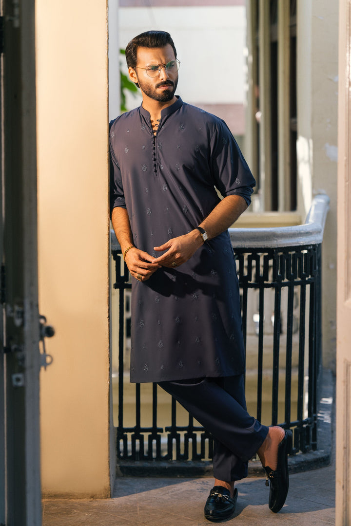 Aghaaz Dark Grey Kurta Pant